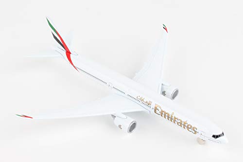 Daron Toy Airplane – Emirates 777x – Die-Cast Metal Model Airplane Toy with Plastic Parts for Kids Ages 3+