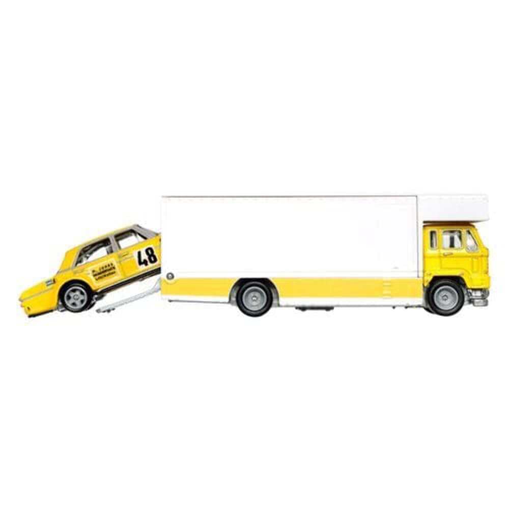 Hot Wheels Team Transport Sakura Sprinter