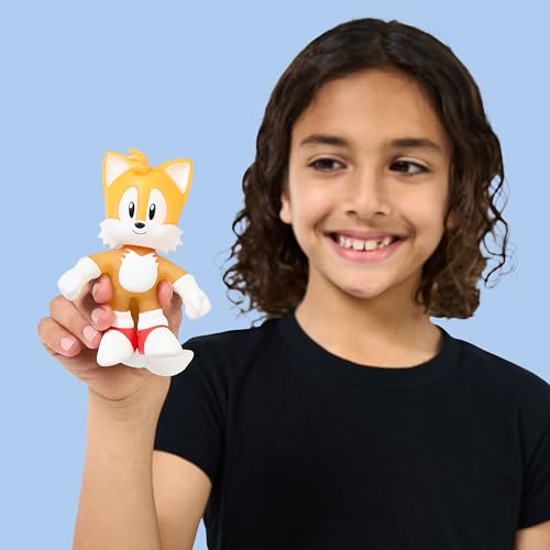 Heroes of Goo Jit Zu Stretch Surge Tails – Glow-in-The-Dark Powered Up Figure, Scrunchy Stretchy Sensory Toy Stretches 3X Size