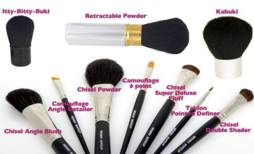 Mommy Makeup Chisel Super Deluxe Fluff Brush