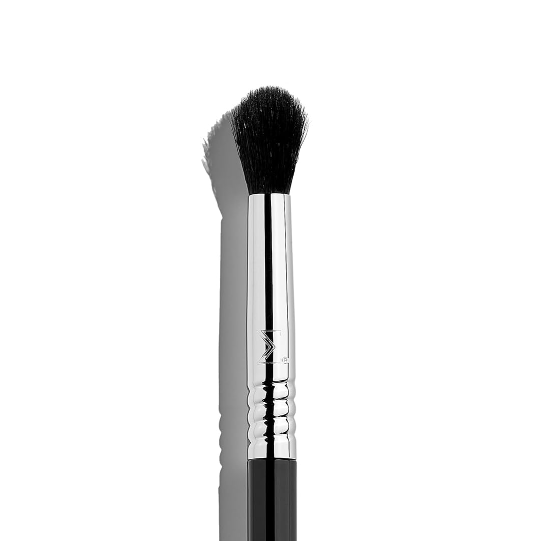 Sigma Beauty E38 Diffused Crease Brush - Blending Brush For Corner Eyelids - Eyeshadow Application and Fluffy Blending Brush - Apply Pigment and Blend