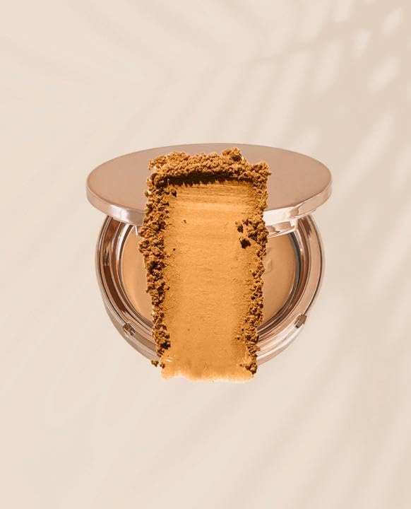 Elaluz by Camila Coelho Velveteen Queen Powder Bronzer - Pass the Crown