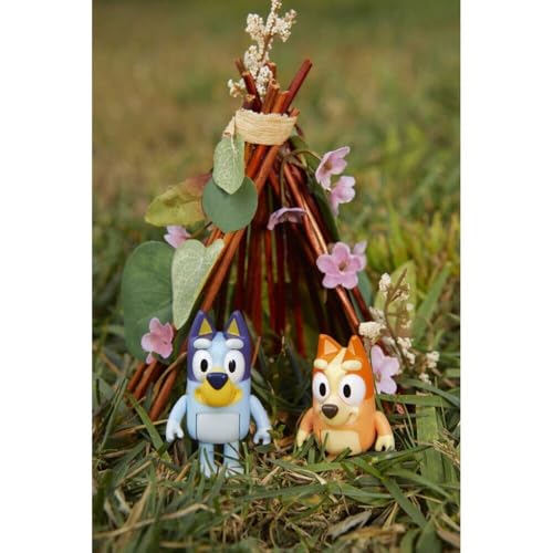 Bluey Family 4-Pack Figures – Bluey, Bingo, Mum & Dad, Poseable Collectible Toys for Kids, Cake Toppers, Gift for Toddlers Ages 3+
