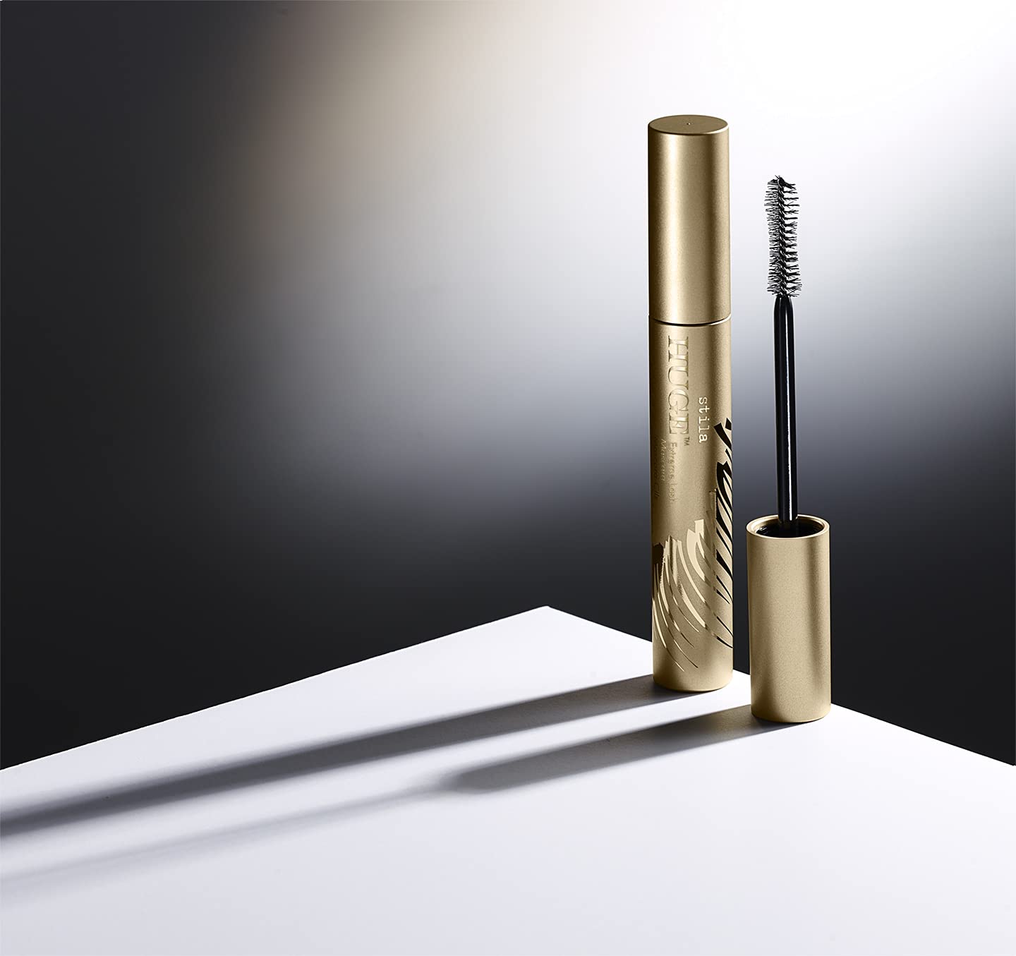 stila HUGE Extreme Lash Mascara, Intense Black | Volume, Full Length, Curl, Lift, No Clump, Crunch or Smudge | Lightweight, Long-Lasting Buildable Eye