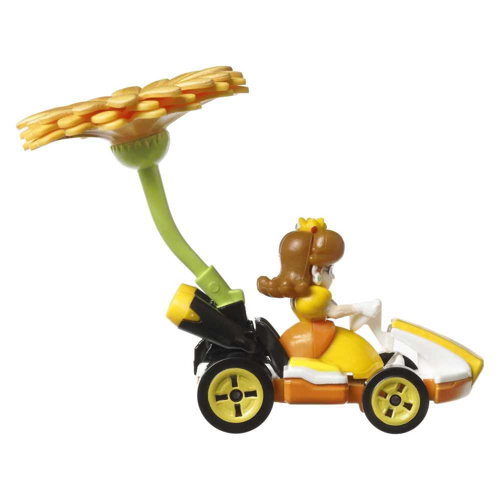 Hot Wheels Princess DasiyStandard Kart with Flower Glider