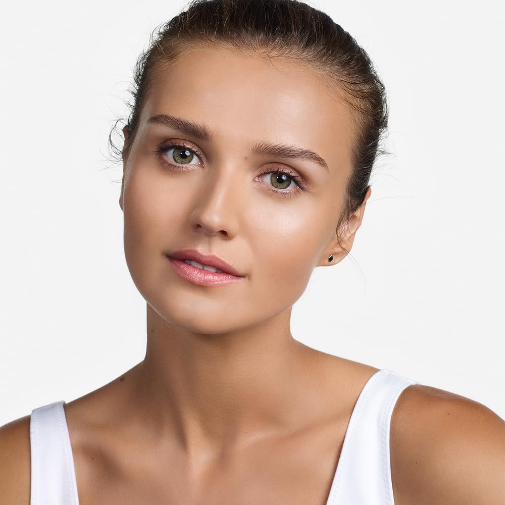 Clinique Beyond Perfecting Lightweight Liquid Foundation + Concealer For Dry Combination to Oily Skin Types | Full Coverage + Natural Matte Finish