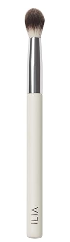 ILIA - Blending Brush | Eyeshadow + Highlighter Brush Made with FSC Certified Wood, Aluminum, + Soft, Vegan Bristles | Expertly Crafted | Non-Toxic