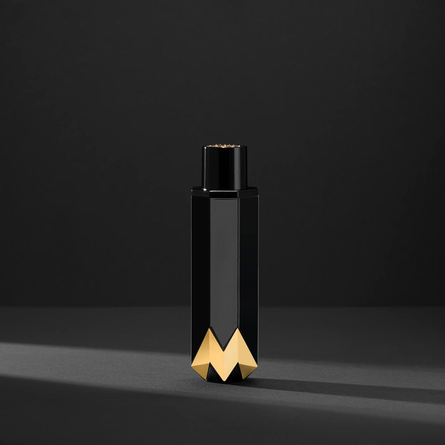 ROYALTY BY MALUMA Onyx from - Perfume for Men - Fresh, Bright, and Luminous Scent - Opens with Notes of Cardamom, Pear, and Bergamot