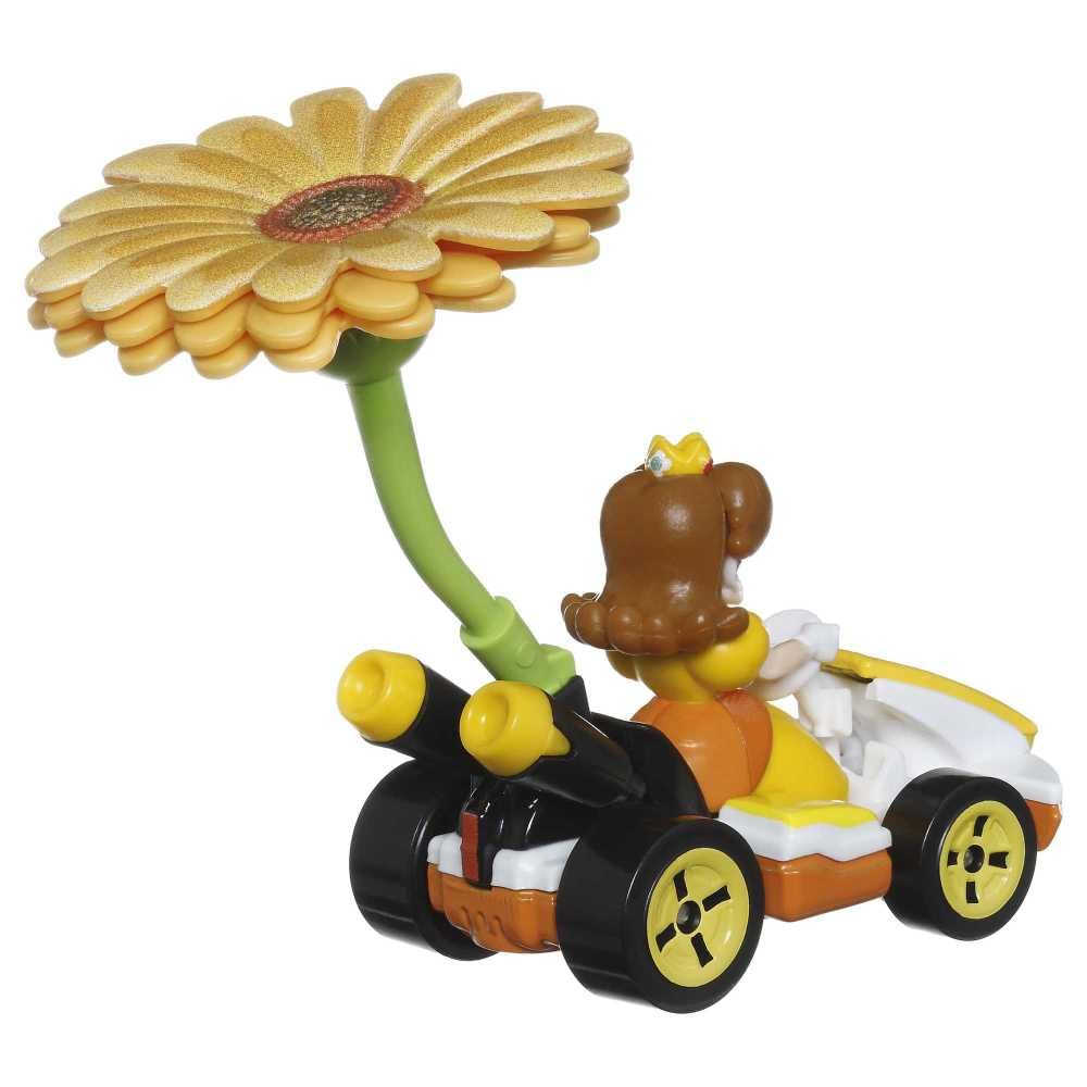 Hot Wheels Princess DasiyStandard Kart with Flower Glider