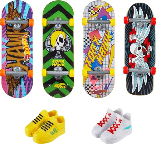 Hot Wheels Skate Tony Hawk Fingerboard & Removable Skate Shoes Multipack, 4 Boards, 2 Pairs of Shoes, 1 Exclusive Set (Styles May Vary)