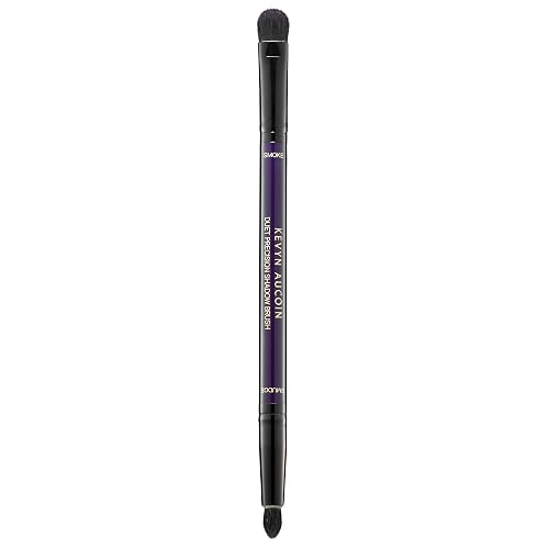 Kevyn Aucoin Duet Precision Shadow Brush: Dual-ended to fine tune your eye makeup & create effortless smoky eyes. Innovative small, round, dome-tipped