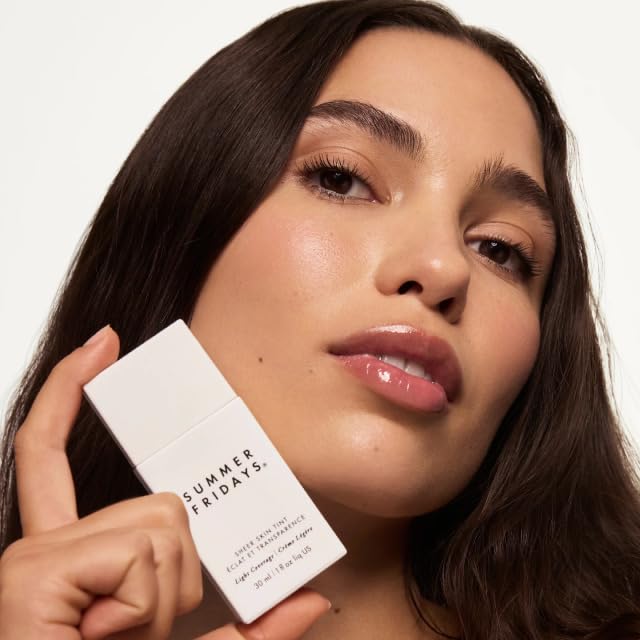 Summer Fridays Sheer Skin Tint - Skin Tint with Hyaluronic Acid - Helps Diminish Uneven Skin Tone - Sheer to Light Coverage - Shade 3 - Light