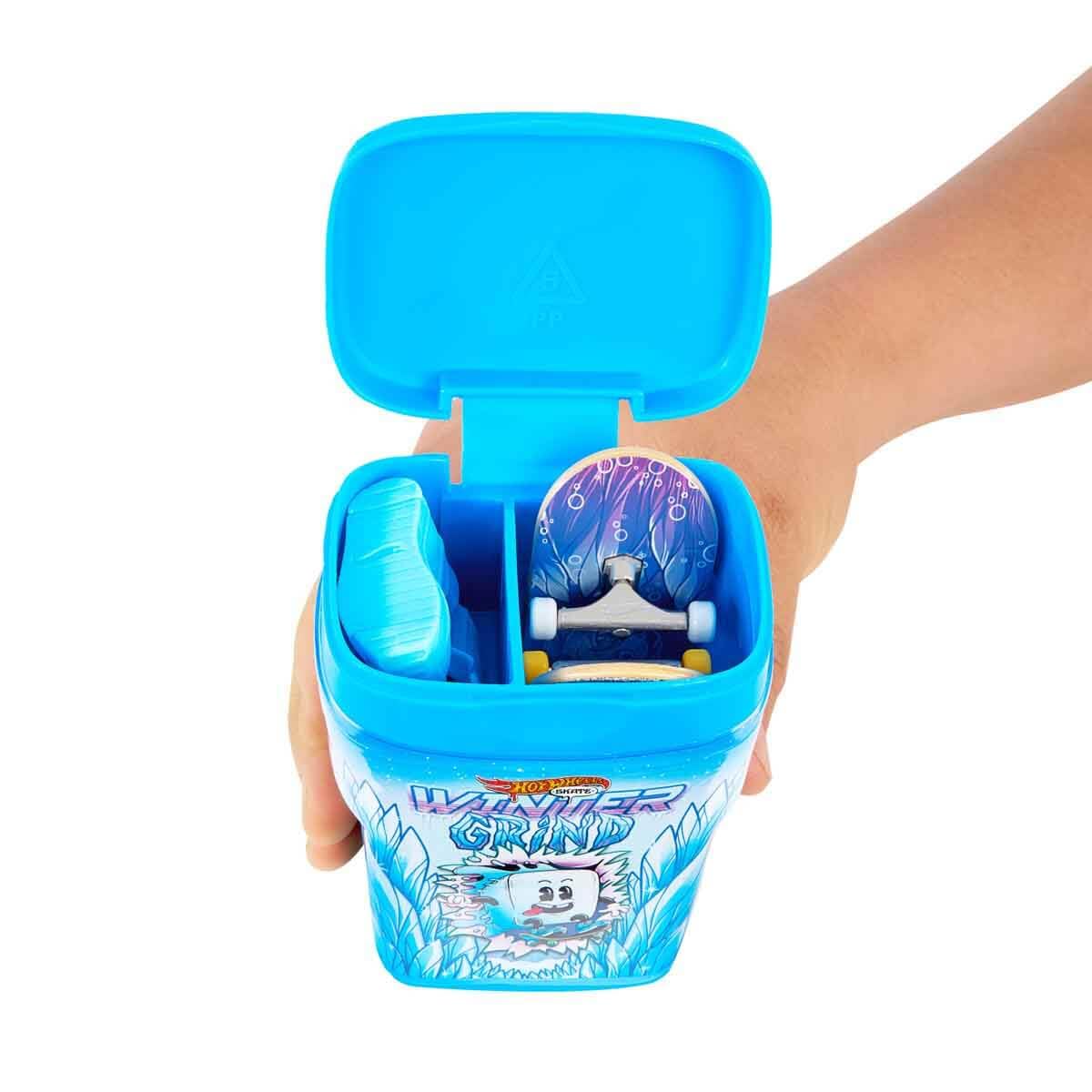 Hot Wheels Skate Skateboards with 2 Skateboards and a Pair of Shoes. - Assorted Models