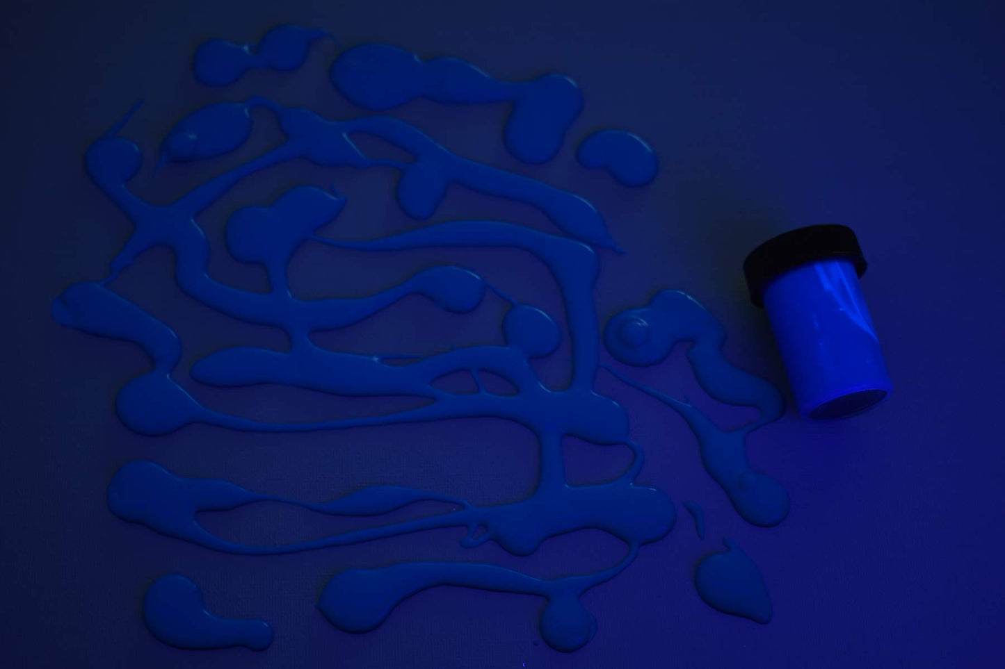DirectGlow 3/4oz UV Blacklight Reactive Fluorescent Acrylic Paints (Black)