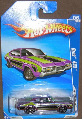 Hot Wheels 1:64 Scale Die-Cast Muscle Car, Olds 442, Purple and Green, 082/190