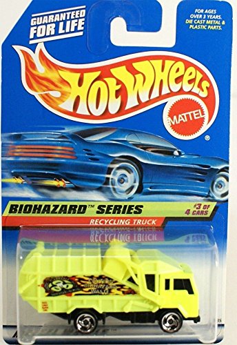 RECYCLING TRUCK Hot Wheels Biohazard Series Recycling/ Garbage Truck 1:64 Scale Collectible Die Cast Car Model #719