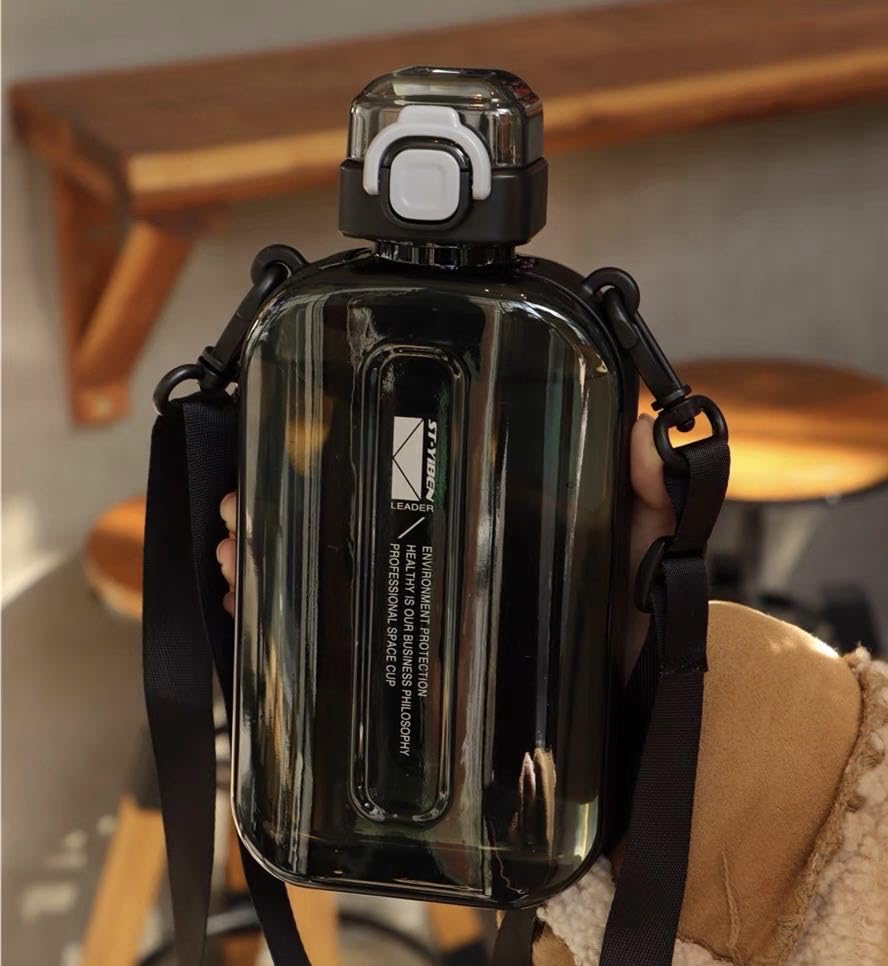 excvalues 24 oz Flat Square Bottle Travel Flask Portable BPA Free Square Water Bottle Leakproof Large Water Bottles for Bag Travel Sports (Black)