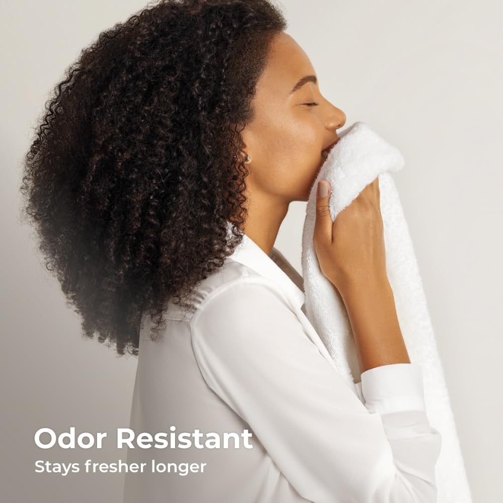 Cariloha Bath Towel | Blush | 28"x54" | Turkish Cotton & Viscose Material Blend | Extra Smooth, Odor Resistant and Highly Absorbent