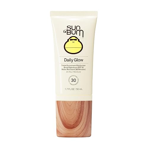 Sun Bum Daily SPF 30 Glow Sunscreen Face Lotion - Moisturizing Facial Sunscreen - Tinted - Dewy Finish - Hawaii 104 Act Compliant (Made without