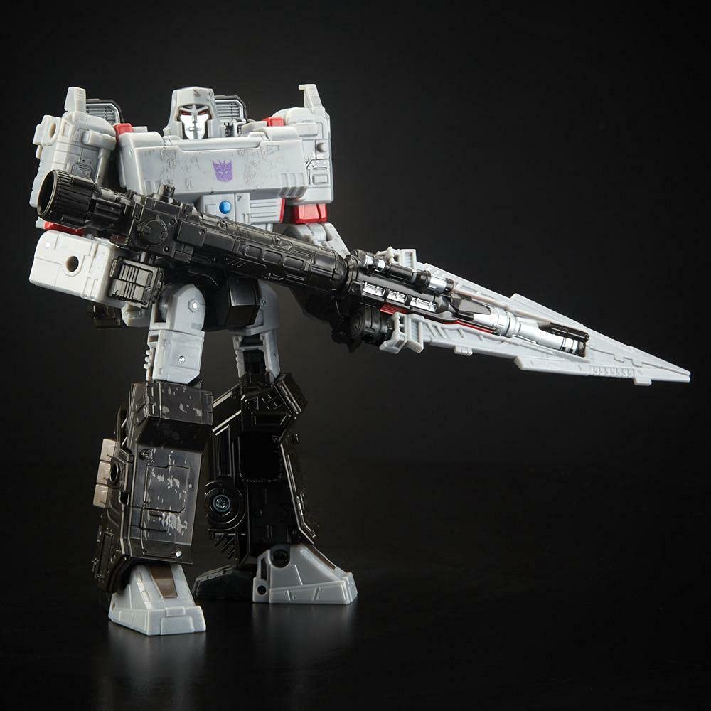 Transformers Generations War for Cybertron: Siege Voyager Class WFC-S12 Megatron Action Figure 7-inch