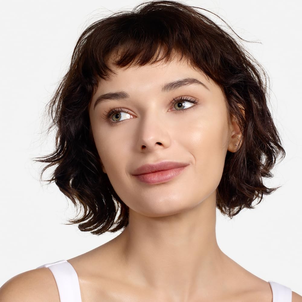 Clinique Beyond Perfecting Lightweight Liquid Foundation + Concealer For Dry Combination to Oily Skin Types | Full Coverage + Natural Matte Finish