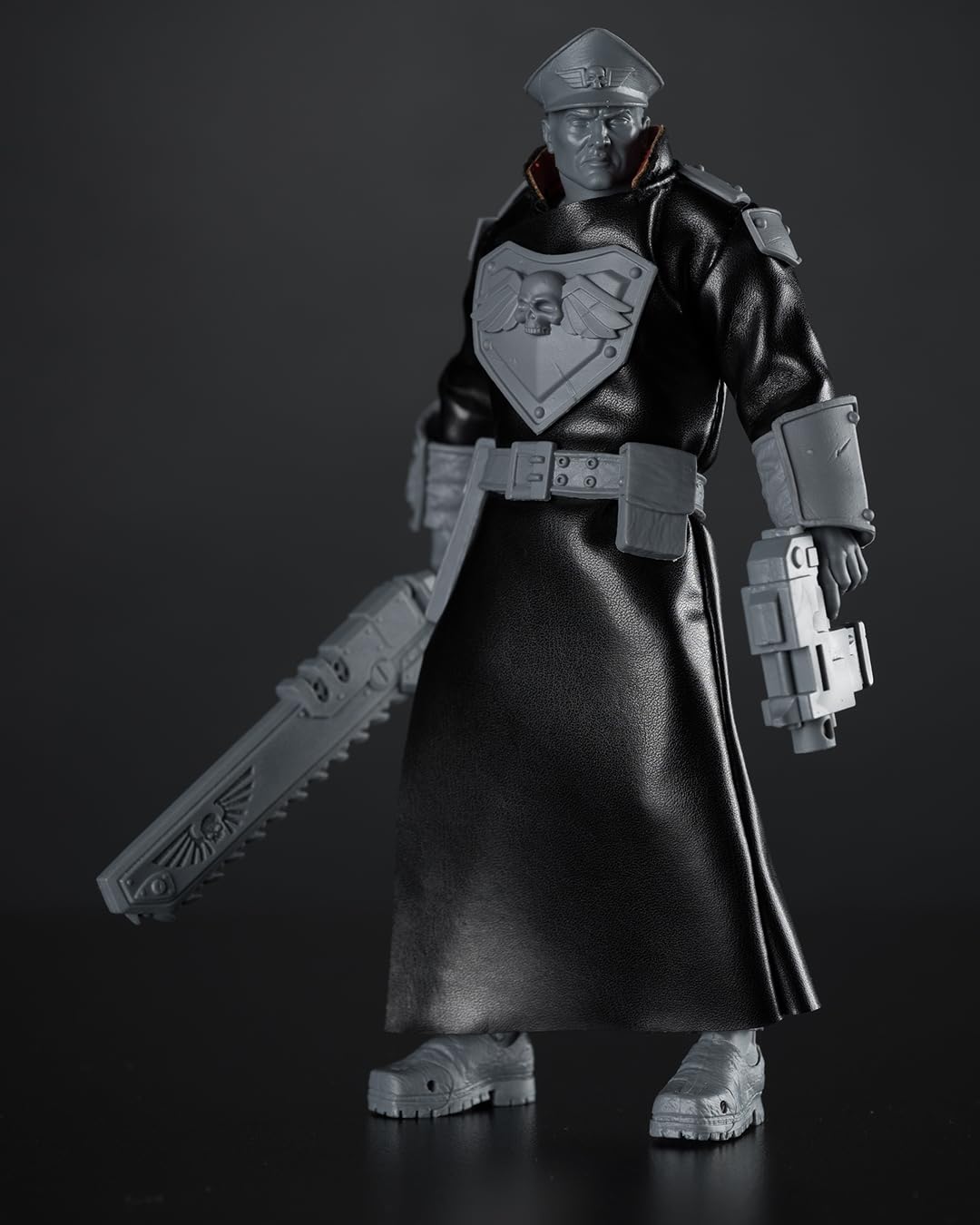 McFarlane Toys - Warhammer 40,000 Commissar (Astra Militarum) Artist Proof 7in Figure