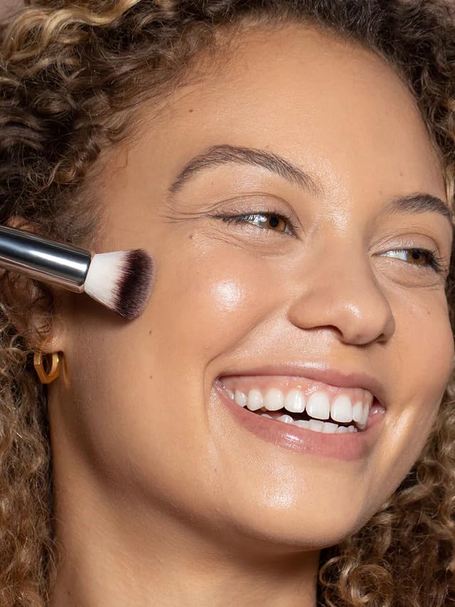 ILIA - Complexion Brush | Liquid + Cream Complexion Product Brush Made with FSC Certified Wood, Aluminum, + Soft, Vegan Bristles | Expertly Crafted |