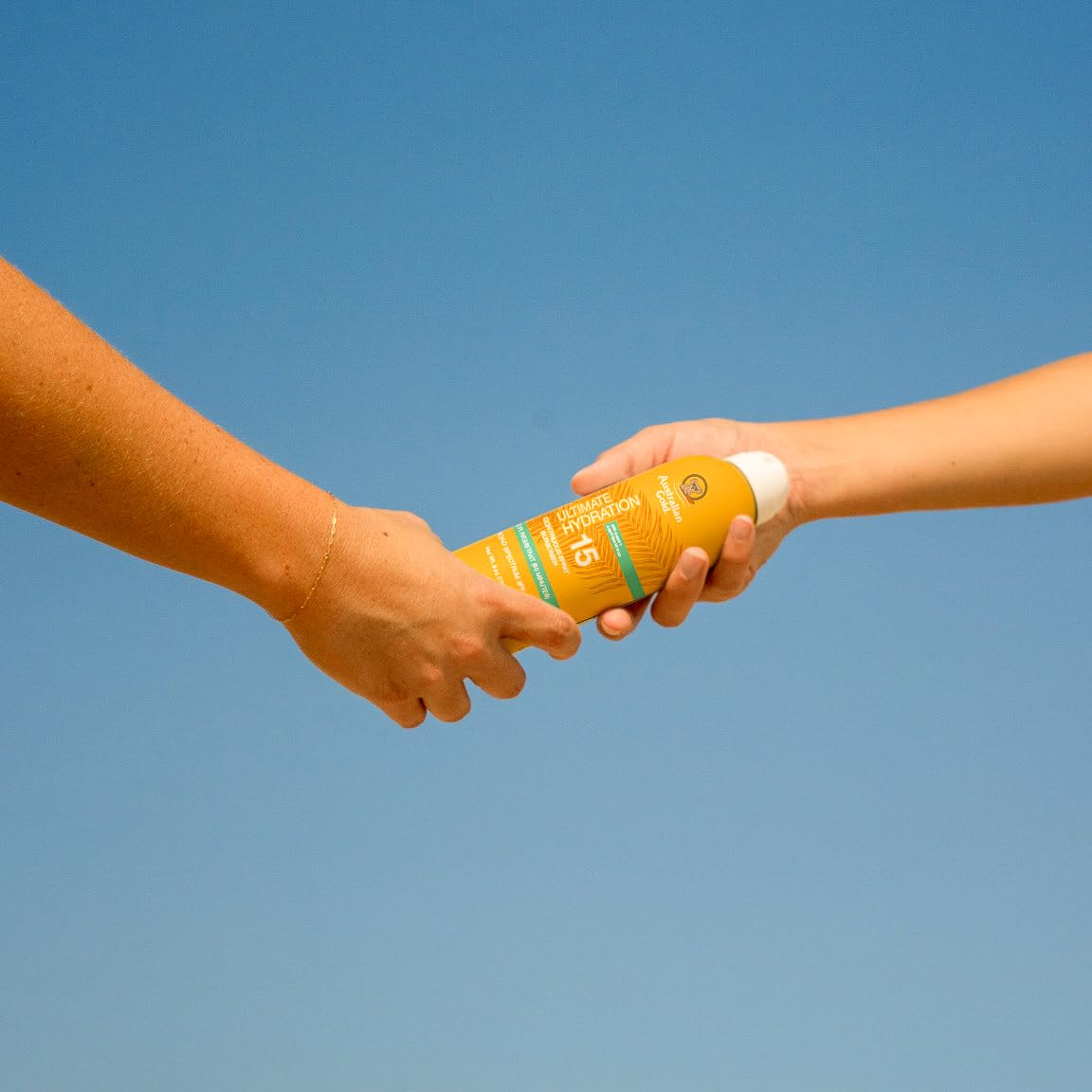 Australian Gold Continuous Spray Sunscreen SPF 15, 6 Ounce, Dries Fast, Broad Spectrum, Water Resistant, Non-Greasy, Oxybenzone Free