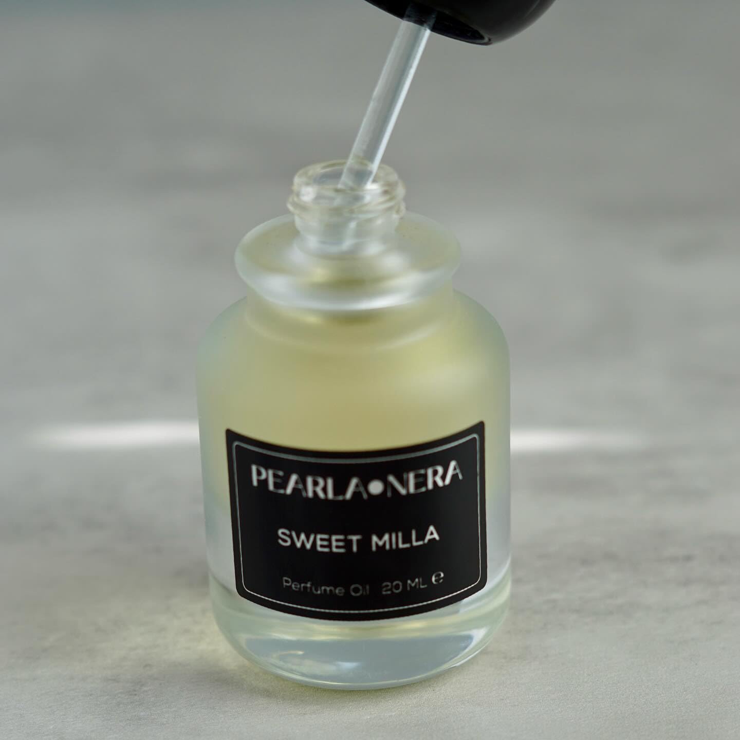 PEARLANERA ANFAS Concentrated Perfume Oil; Captivating Sweetly Spiced Oud Fragrance. Pheromone Perfume, Naturally Alluring, No Additives Needed .68 oz Beauty & Personal Care PEARLANERA