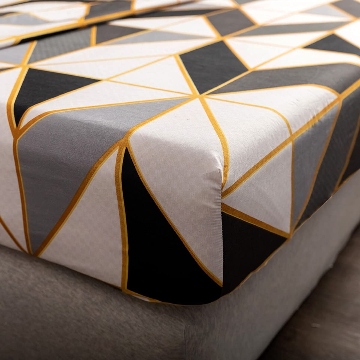 jejeloiu Geometric Plaid Bed Sheet Set Queen Size Black White Grey Gold Abstract Fitted Sheet Triangle Diamond Pattern Bedding Includes 1 Flat Sheet &