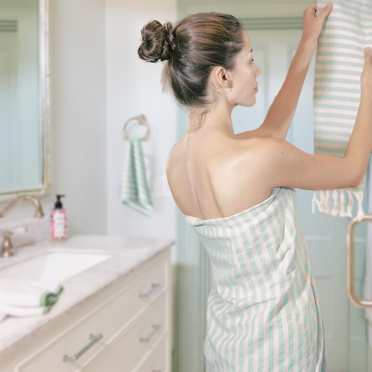 Bazaar Anatolia Turkish Beach Towel - 100% Cotton, Quick Dry, Sand Free Towel for Bathroom, Travel, Camping - Oversized 71x39 Inches - Arpa Mint