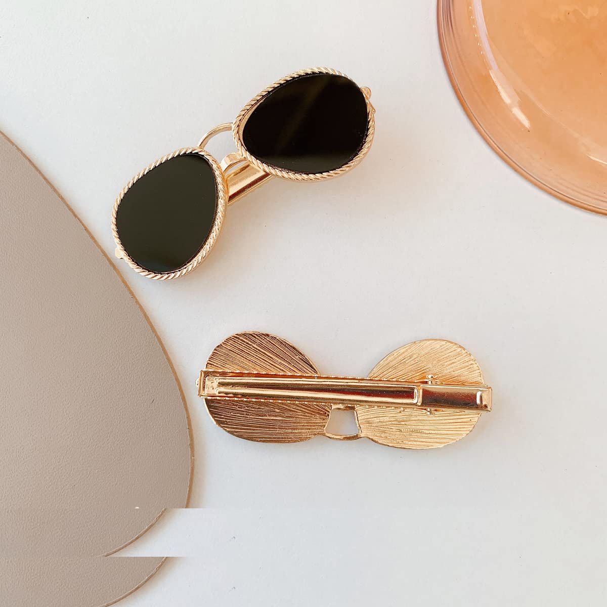 4Pcs Mini Creative Sunglasses Shape Hair Clips Metal Alligator Hair Side Clip Hair Pins Hair Barrettes Hair Accessories for Women Girls Birthday