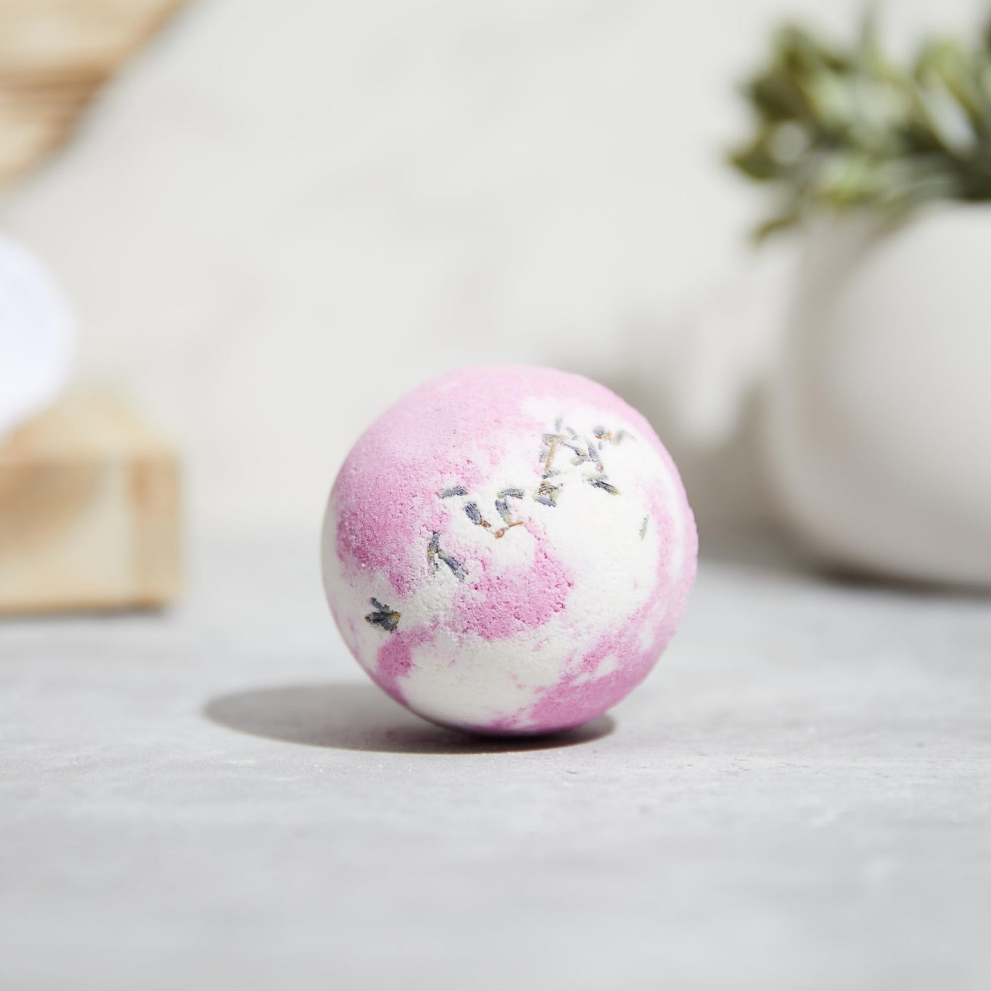 Fizz & Bubble Premium Moisturizing Artisan Bath Bomb Fizzies for Adults, Women, Kids, and Gifts - Black Amber and Lavender