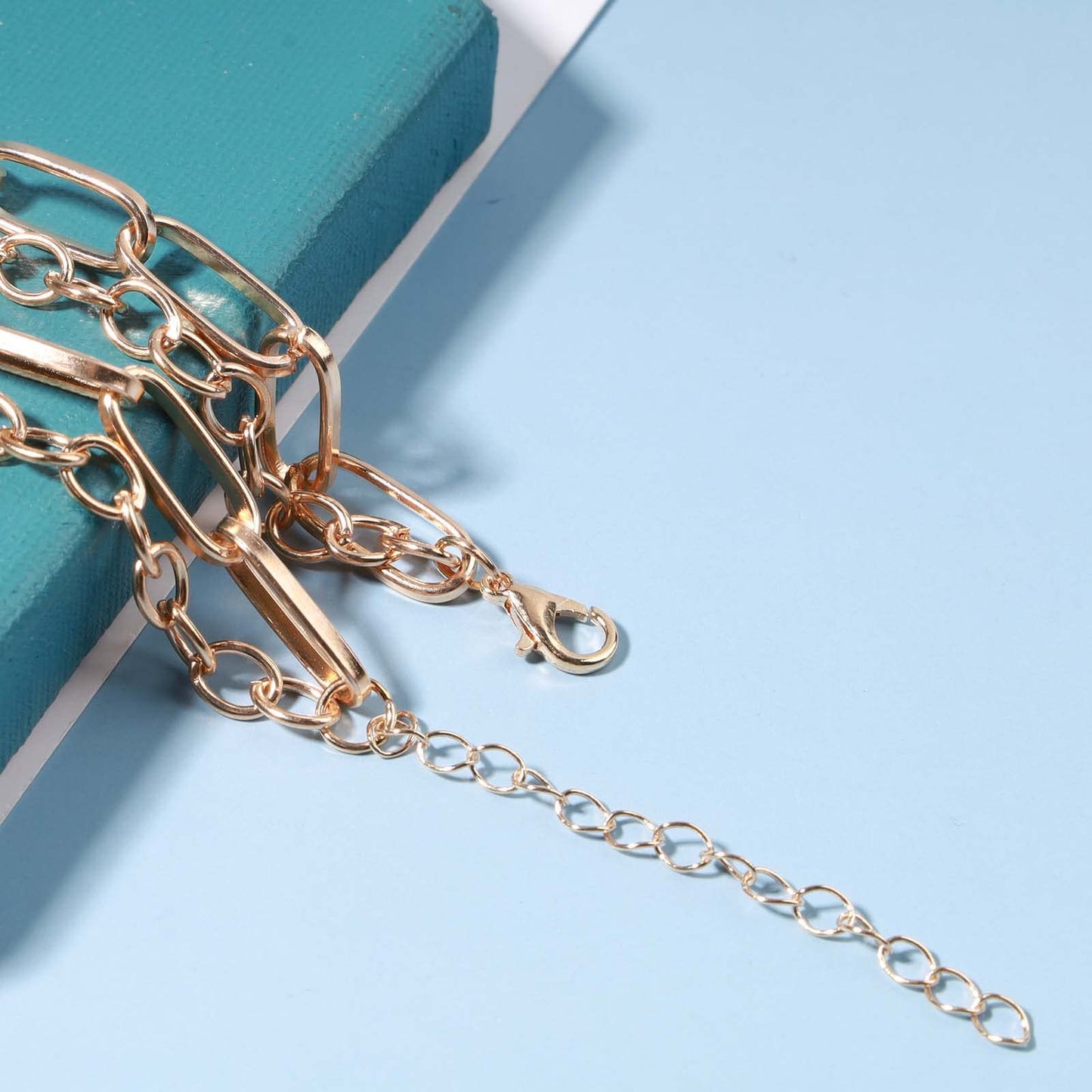 Yheakne Punk Layered Lock Choker Necklace Gold Padlock Pendant Necklace Chunky Paper Clip Chain Necklace Vintage Statement Necklace Chain Jewelry