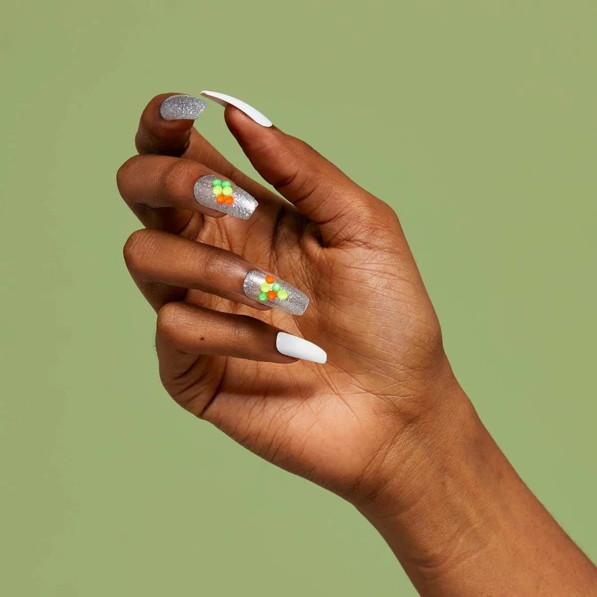 VOGUISH FANTASY NAILS AFTERGLO Beauty & Personal Care KISS