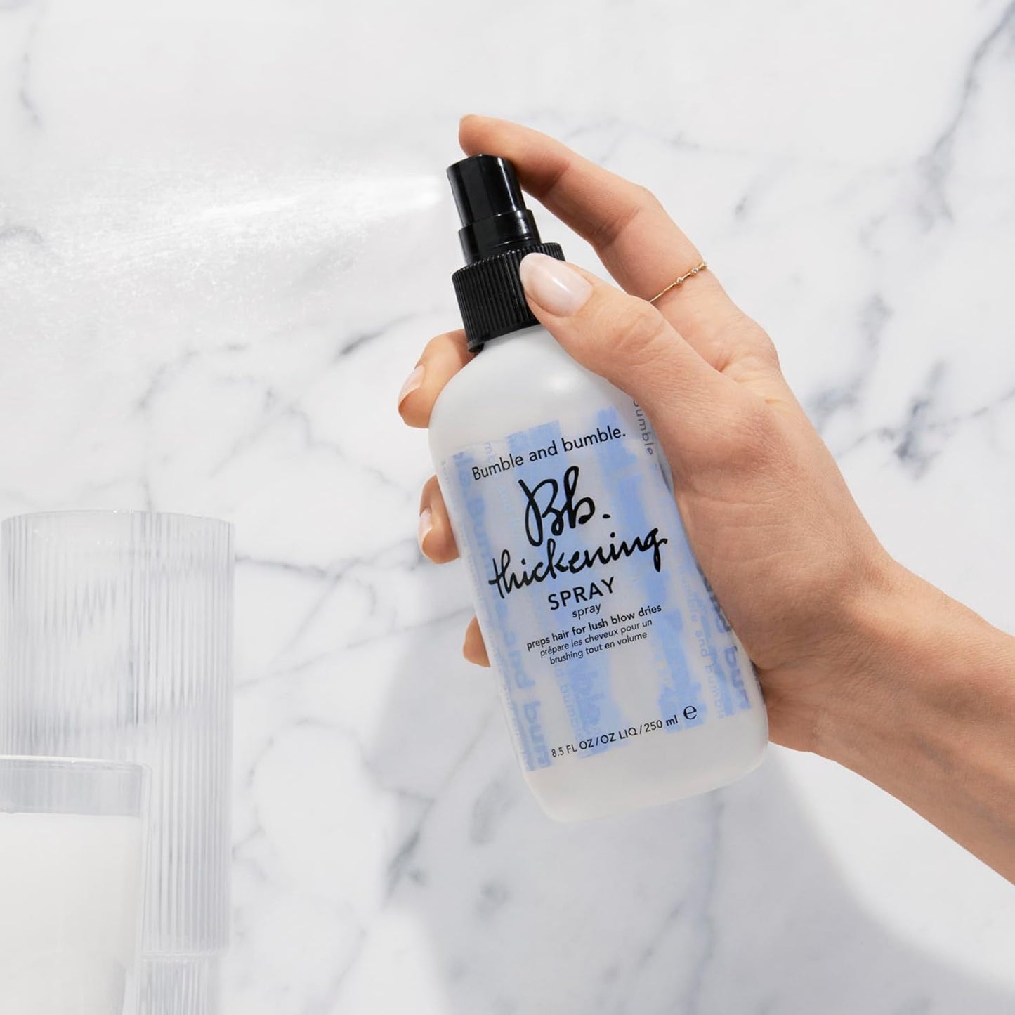 Bumble and bumble. Thickening Blow-Dry Prep Spray | For Lush Blow Dries | Straight to Wavy, 8.5 Fl Oz