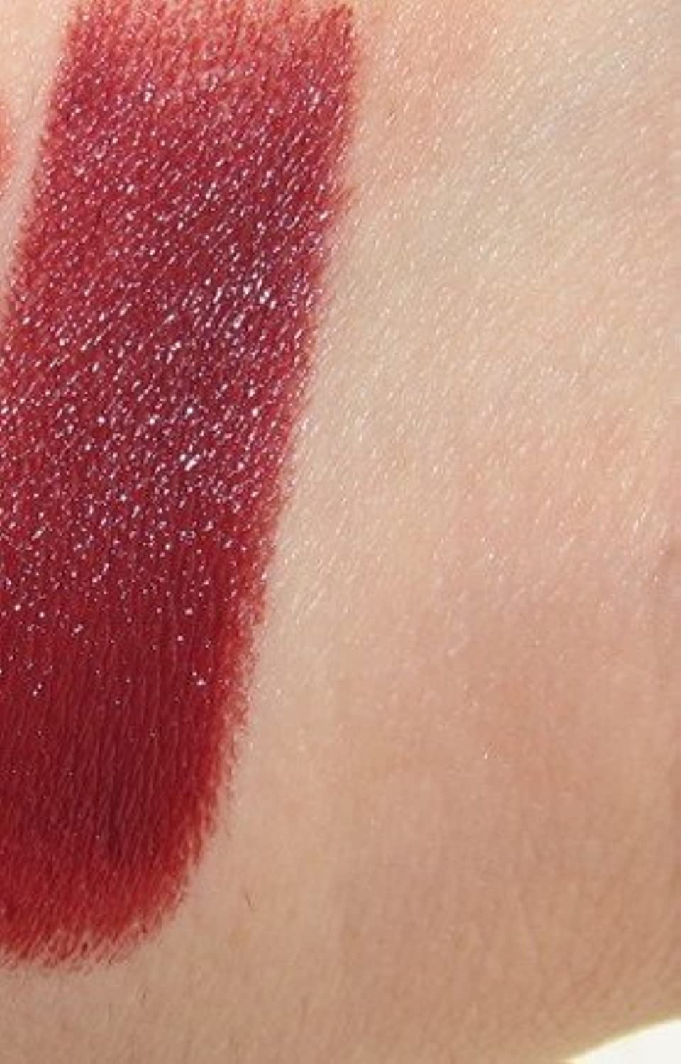Revlon Super Lustrous Lipstick with Vitamin E and Avocado Oil, Cream Lipstick in Wine, 630 Raisin Rage, 0.15 oz (Pack of 2)