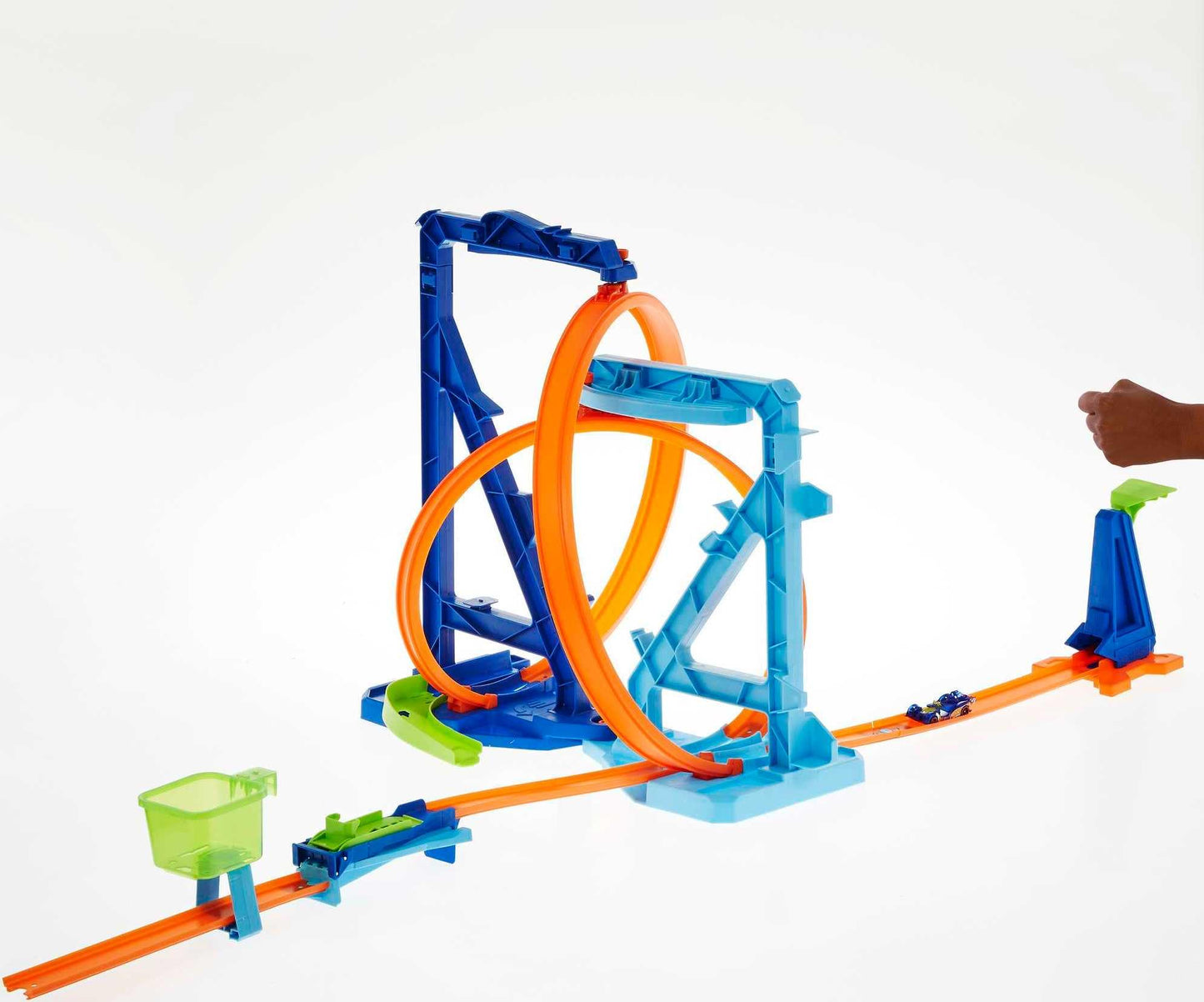 Hot Wheels Toy Car Track Set, Infinity Loop Kit Playset with 1:64 Scale Car, 2 Ways to Play, Stunt & Jumps