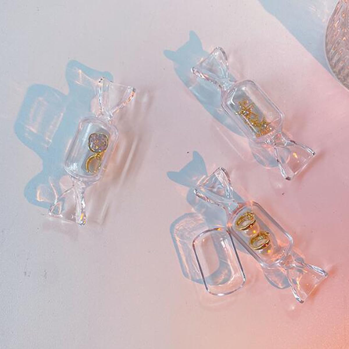 FZBNSRKO 50 Pcs Clear Candy Shaped Jewelry Box,Mini Jewelry Organizer Boxes Lovely Plastic Candy Container DIY Jewelry Accessories for Wedding Party…