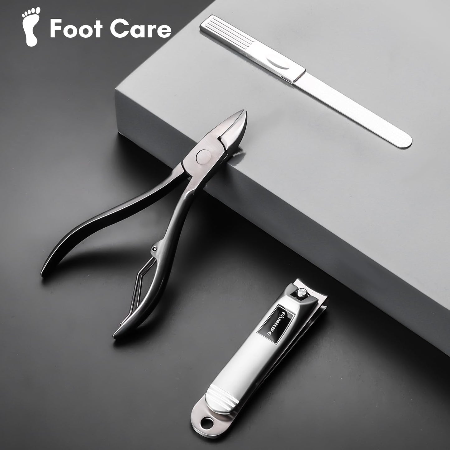 FAMILIFE Manicure Set, Professional Manicure Kit Nail Clippers Set 11 in 1 Stainless Steel Pedicure Tools Nail Kit Men Grooming Tool with Portable