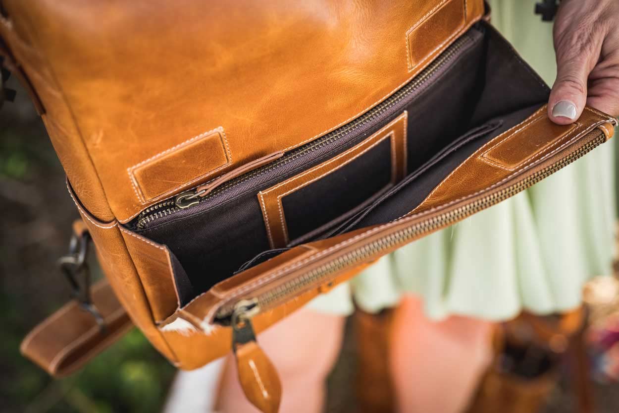 STS Ranchwear Women's Cowhide Basic Bliss Casual Durable Adjustable Leather Backpack with 2 Removable Shoulder Straps, Tan