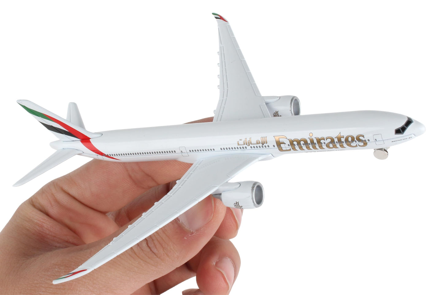 Daron Toy Airplane – Emirates 777x – Die-Cast Metal Model Airplane Toy with Plastic Parts for Kids Ages 3+