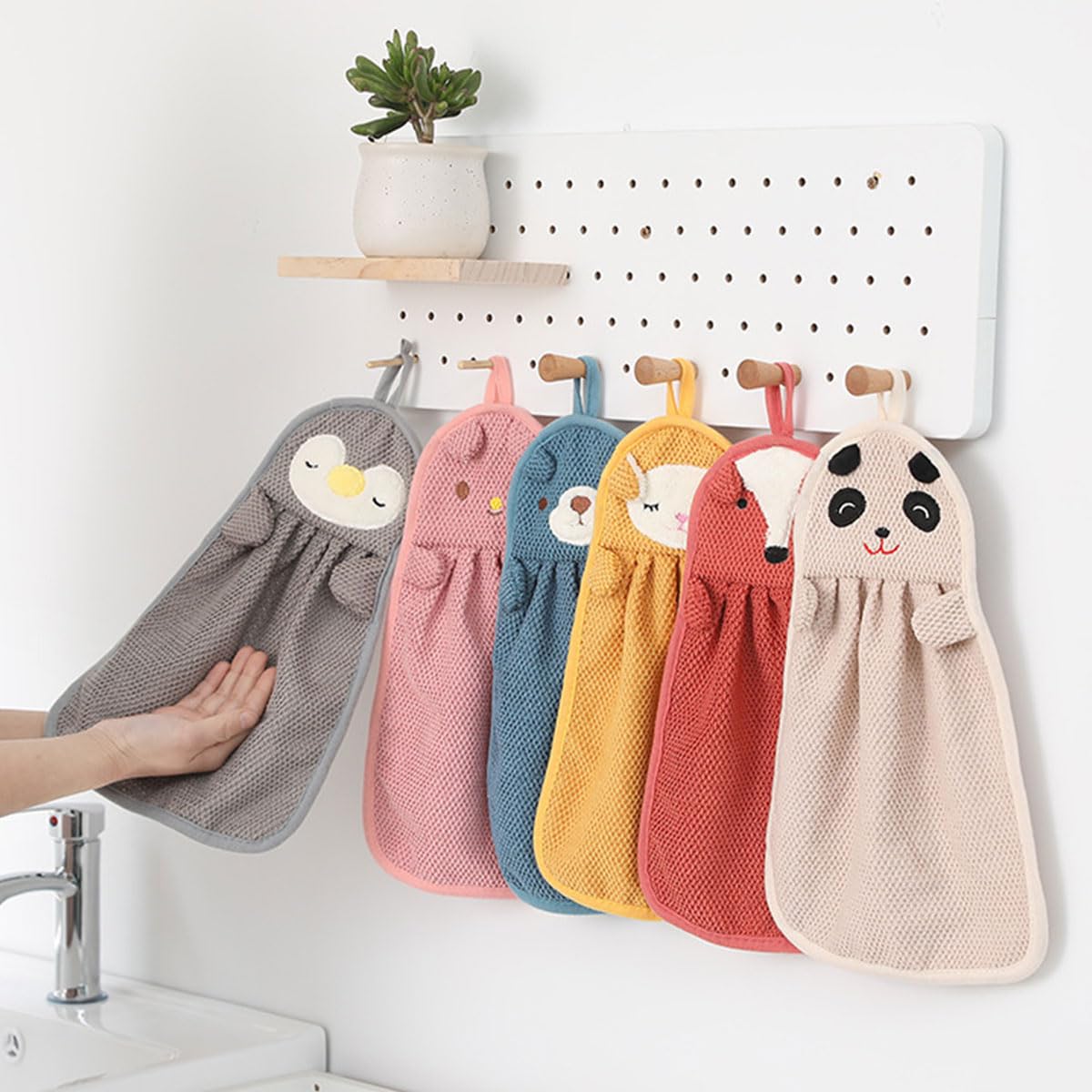Snadulor 6 Pcs Cute Animal Kids Hand Towels with Hanging Loop Bathroom Hand Bath Towel Kitchen Towels for Home Kitchen Bathroom
