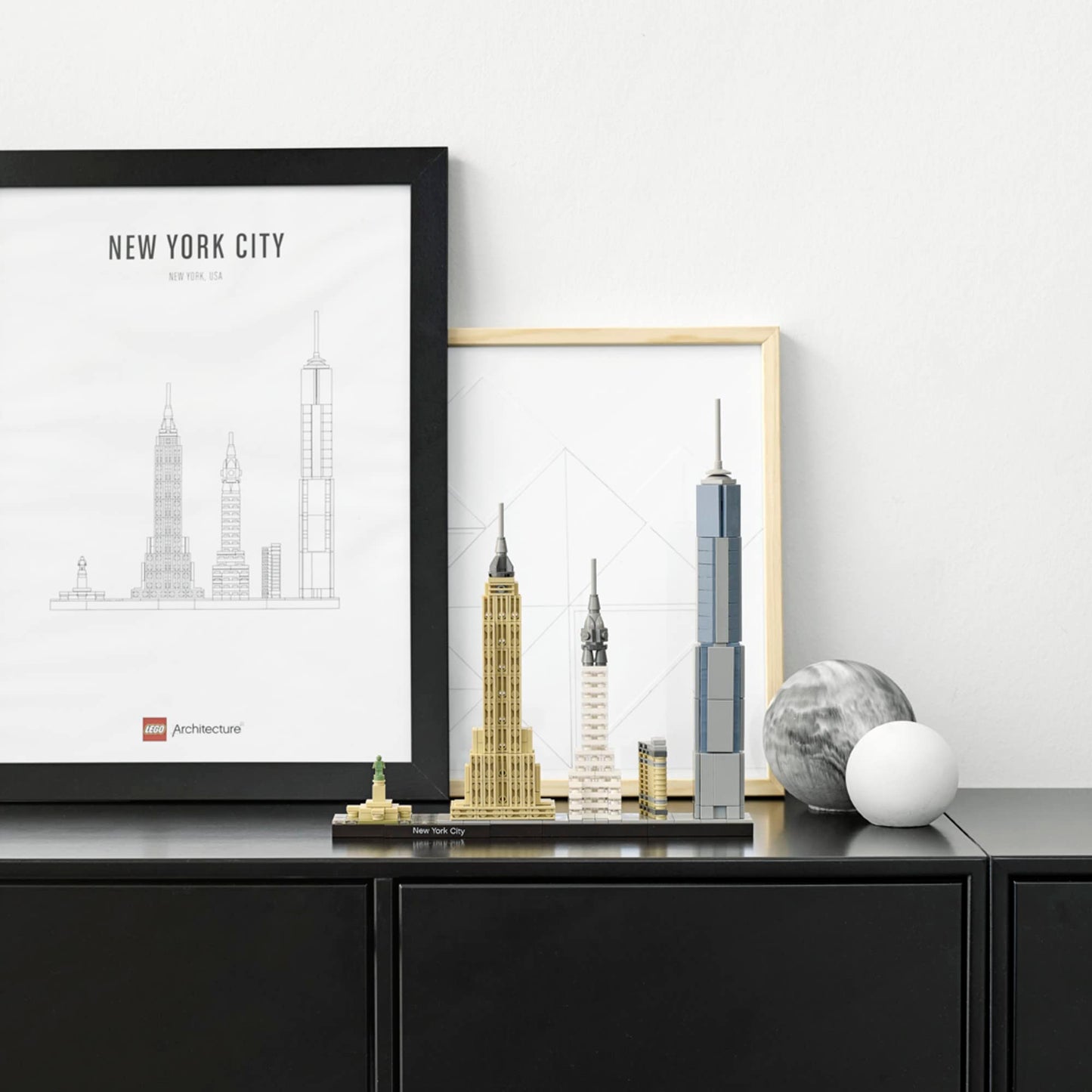 LEGO Architecture New York City 21028, Buildable Skyline Model Kit, Collectible Home or Office Decor, Gift for Kids, Adults & NYC Fans Ages 12+