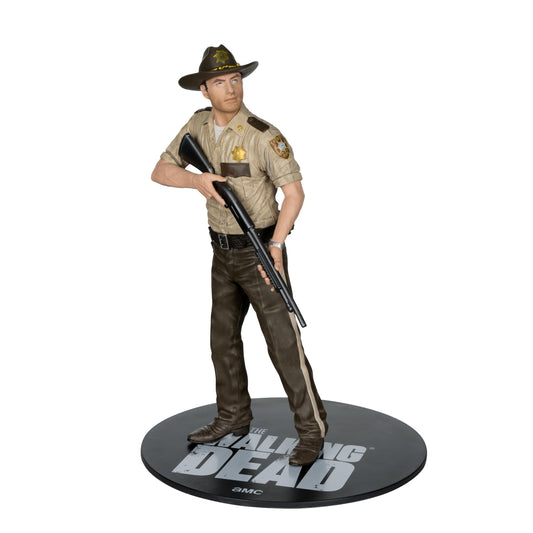 McFarlane Toys - The Walking Dead Rick Grimes 1:8 Scale Posed Figure