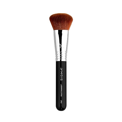 Sigma Beauty F47 Multitasker Makeup Brush - Multi-Use Face Makeup Brush for Blending, Contouring, & Buffing, Use with Foundation, Blush, Bronzer