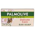 SOAP PALMOLIVE DELICATE CARE WITH ALMOND MILK 3X90G - 3 X 90G by Palmolive