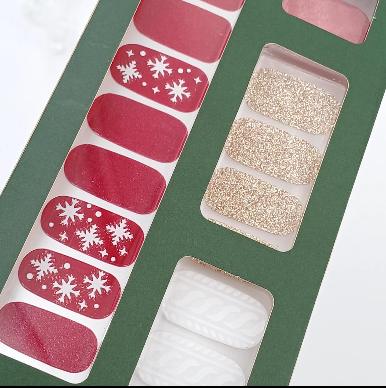 Dashing Diva GLOSS Ultra Shine Gel Palette, Holiday Affair, Holiday Collection, 32ct, Nail Strips Beauty & Personal Care Dashing Diva