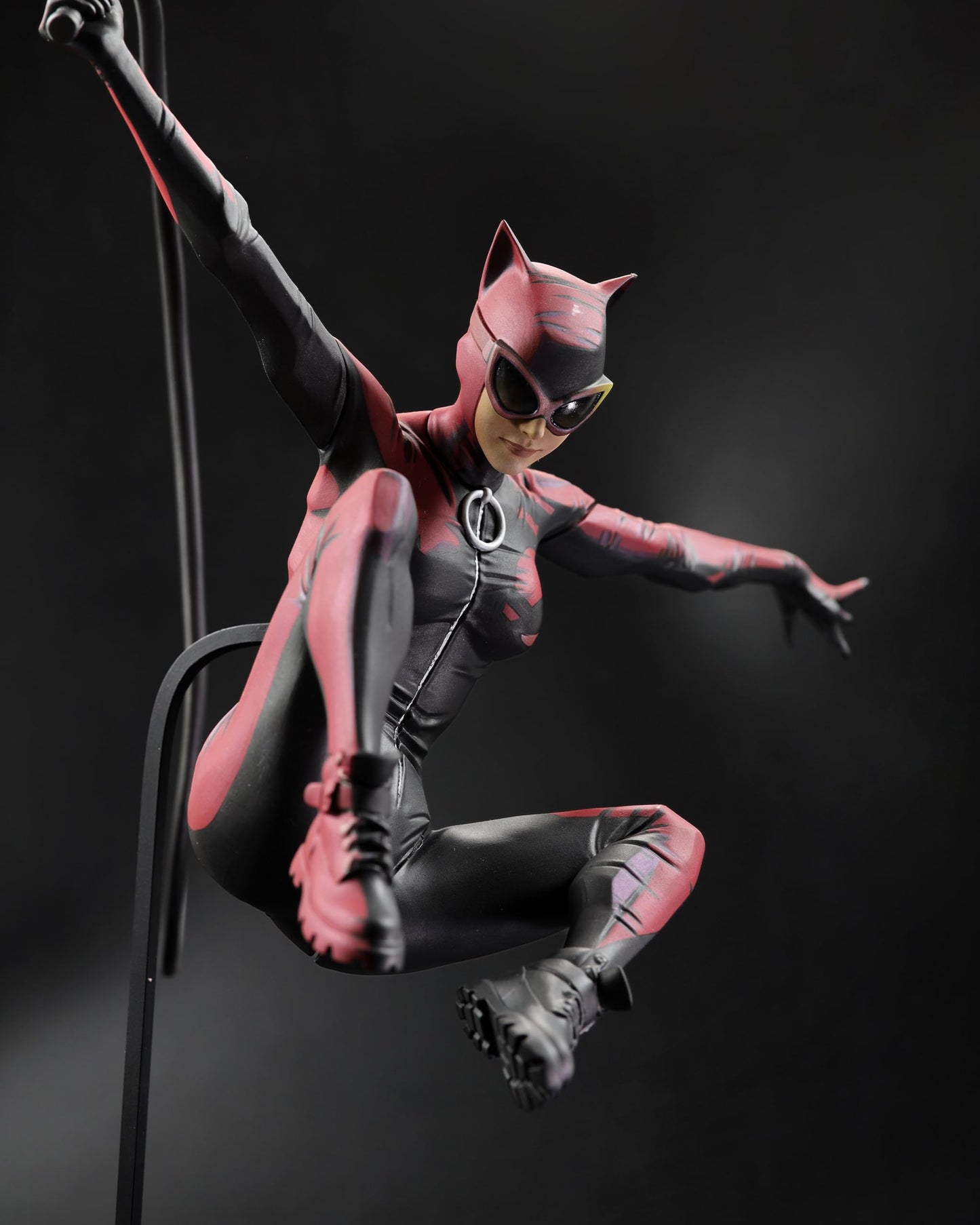 McFarlane Toys - DC Direct Catwoman by Jock (DC Designer Series) 1:6 Scale Resin Statue