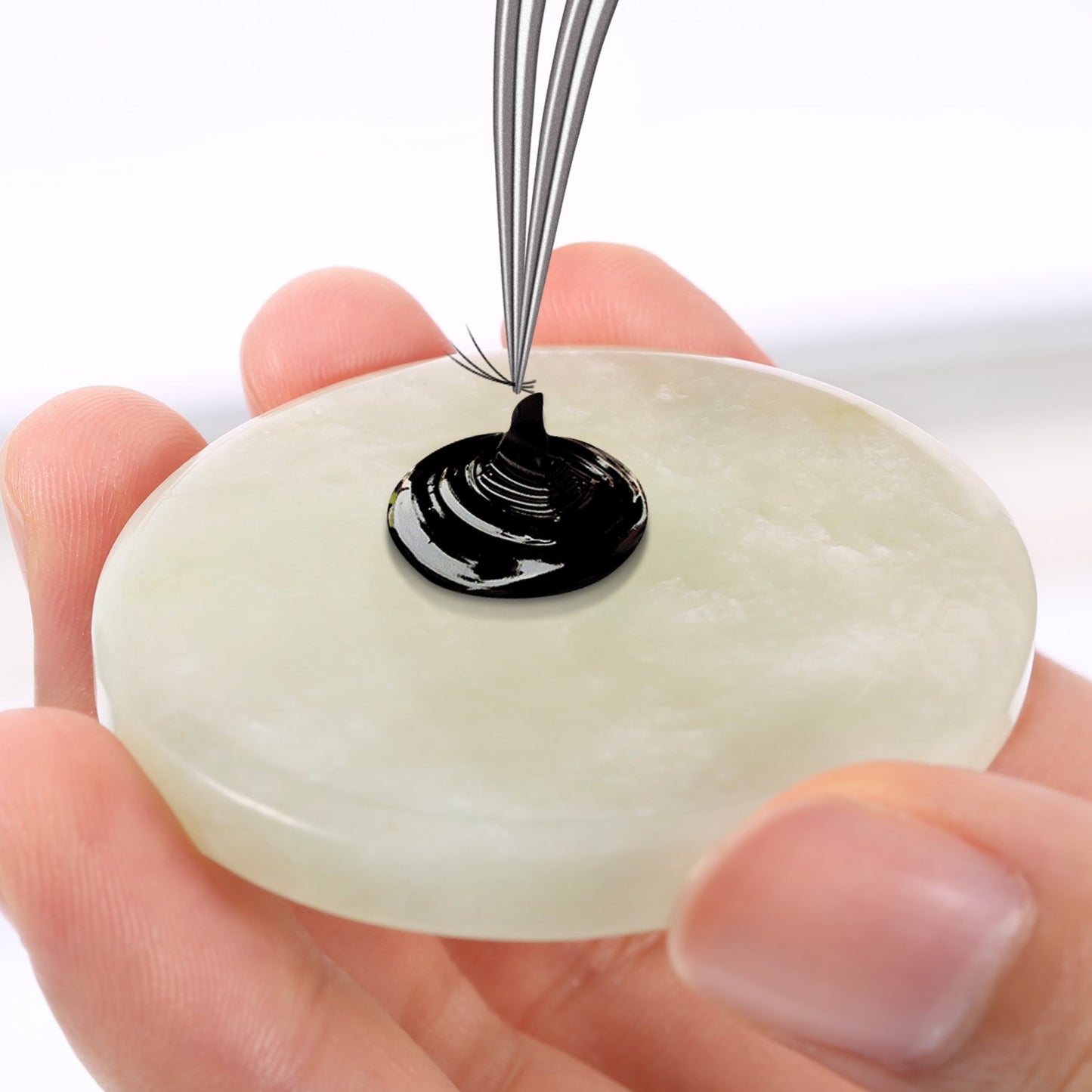 Bememo 2 Pieces Jade Stone for Lash Glue Eyelash Extension Round Jade Stone Green Lash Tile Glue Holders Adhesive Pallet Fake Eyelash Holder Base 2